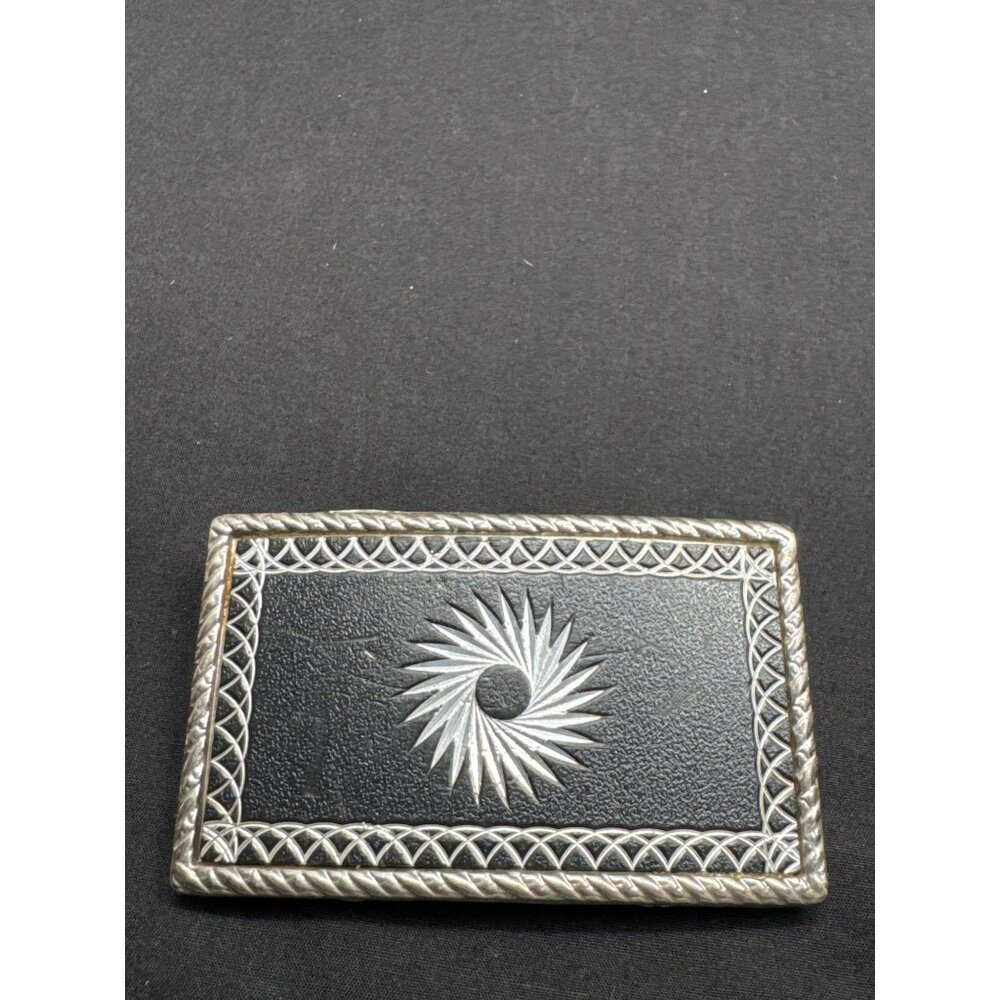 Vintage Etched Starburst Black & Silver Toned Colored Engraved Decorative Belt B